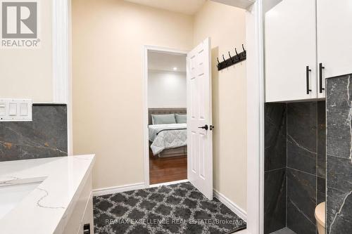 5 Castlegate Boulevard, Brampton, ON - Indoor
