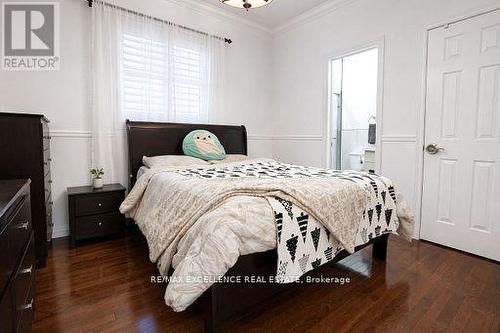 5 Castlegate Boulevard, Brampton, ON - Indoor Photo Showing Bedroom