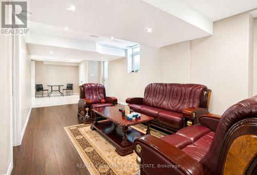 5 Castlegate Boulevard, Brampton, ON - Indoor