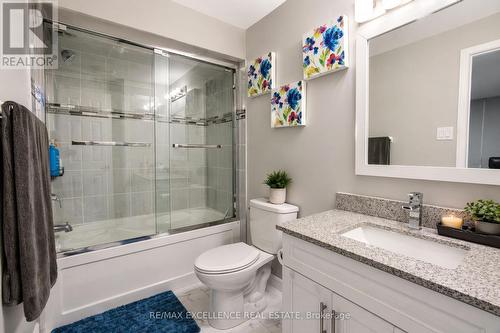 5 Castlegate Boulevard, Brampton, ON - Indoor Photo Showing Bathroom