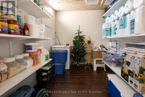 5 Castlegate Boulevard, Brampton, ON - Indoor