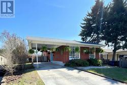 24 ELMVALE CRESCENT Toronto, ON M9V 2B9