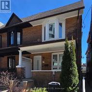 17 HOWARD PARK AVENUE Toronto, ON M6R 1V3