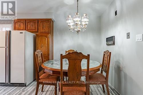 1400 Bough Beeches Boulevard, Mississauga, ON - Indoor Photo Showing Dining Room