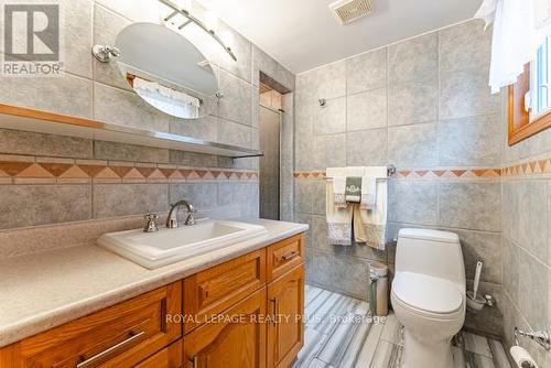 1400 Bough Beeches Boulevard, Mississauga, ON - Indoor Photo Showing Bathroom