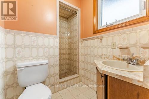 1400 Bough Beeches Boulevard, Mississauga, ON - Indoor Photo Showing Bathroom