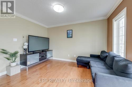 6 - 10 Fallowfield Drive, Kitchener, ON - Indoor Photo Showing Living Room