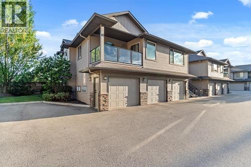 3350 Woodsdale Road Unit# 205  Lake Country, BC V4V 2R7