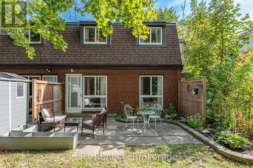 7J - 2080 OGILVIE ROAD  Ottawa, ON K1J 7N8