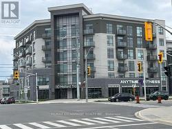 527 - 10 MALLARD TRAIL Hamilton, ON L8B 2A7