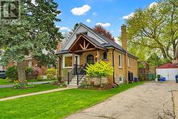 198 EAST 19TH STREET  Hamilton, ON L9A 4S5