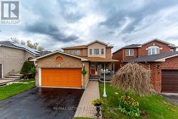 5 TWISS DRIVE  Barrie, ON L4N 8P3
