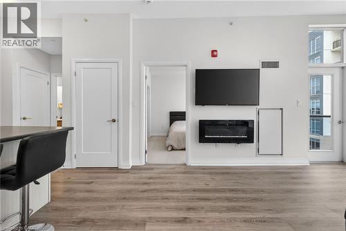 10 Concord Place Unit# 516, Grimsby, ON - Indoor With Fireplace