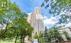 1804 - 35 KINGSBRIDGE GARDEN CIRCLE  Mississauga, ON L5R 3Z5