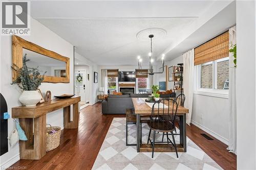 490 Knightsbridge Crescent, Ancaster, ON - Indoor Photo Showing Dining Room