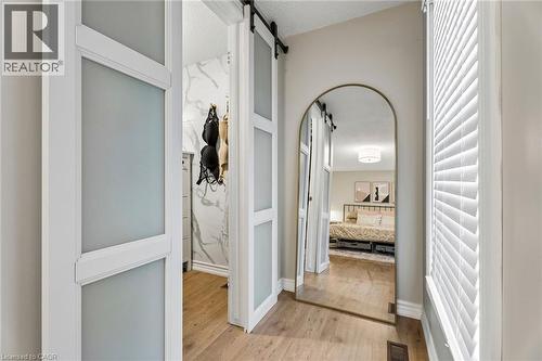 490 Knightsbridge Crescent, Ancaster, ON - Indoor Photo Showing Other Room