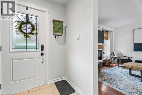490 Knightsbridge Crescent, Ancaster, ON - Indoor Photo Showing Other Room