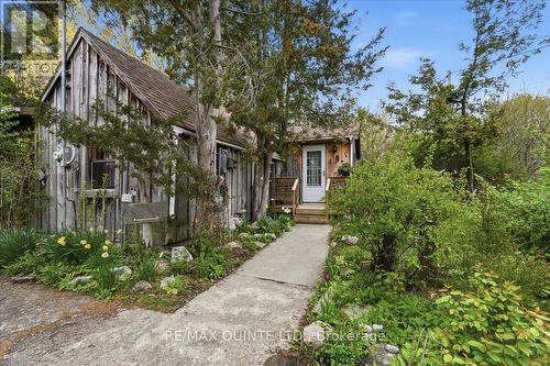 1242 COUNTY ROAD 12  Prince Edward County (Hallowell Ward), ON K0K 2T0
