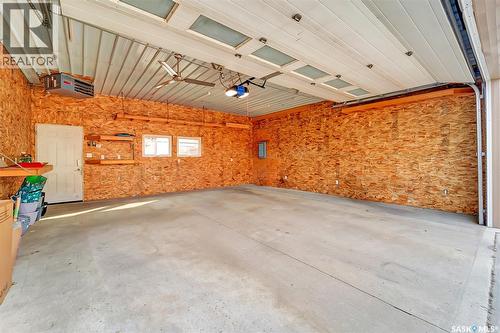 531 Gordon Road, Saskatoon, SK - Indoor Photo Showing Garage