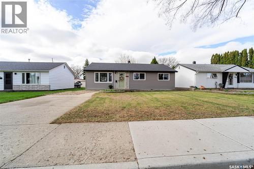 1009 Edmonton STREET  Moose Jaw, SK S6H 3A9