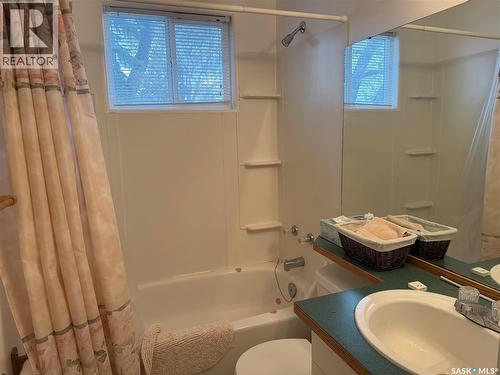 317 Lakeshore Drive, Etters Beach, SK - Indoor Photo Showing Bathroom