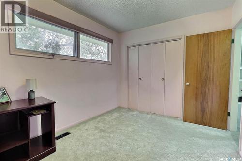 15 Academy Park Road, Regina, SK - Indoor