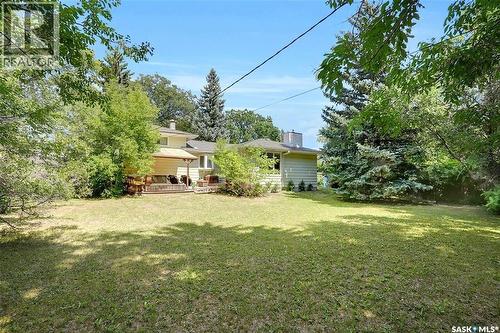 15 Academy Park Road, Regina, SK - Outdoor