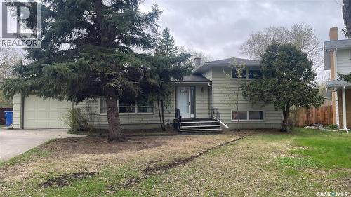 15 Academy Park Road, Regina, SK - Outdoor