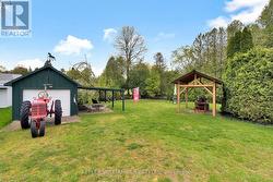 View of large yard - 
