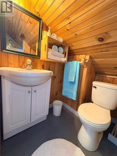 30 Beechside Road, Birchy Bay, NL - Indoor Photo Showing Bathroom