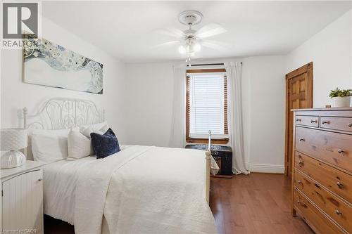 230 Beach Boulevard, Hamilton, ON - Indoor Photo Showing Bedroom