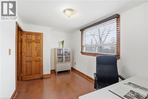 230 Beach Boulevard, Hamilton, ON - Indoor