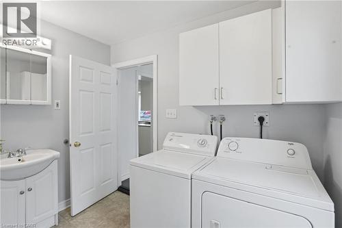 230 Beach Boulevard, Hamilton, ON - Indoor Photo Showing Laundry Room