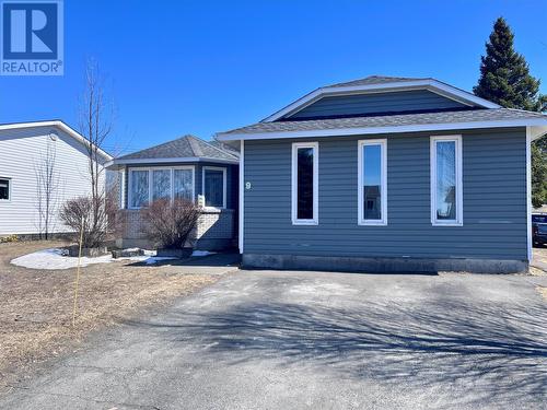 9 Aspen Heights  Grand Falls-Windsor, NL A2B 1G7