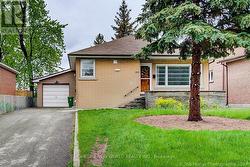 293 HENDON AVENUE Toronto, ON M2M 1B3