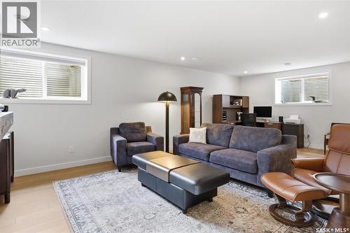 6 515 Delainey Road, Saskatoon, SK - Indoor Photo Showing Living Room