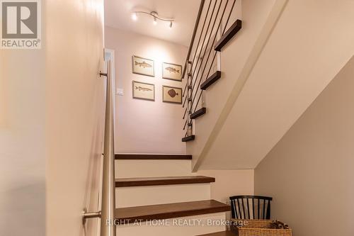 3325 Enniskillen Circle, Mississauga, ON - Indoor Photo Showing Other Room