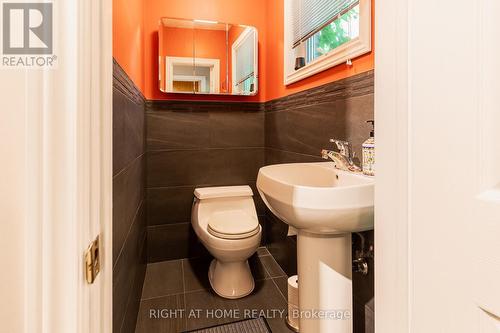 3325 Enniskillen Circle, Mississauga, ON - Indoor Photo Showing Bathroom