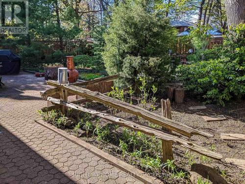 3325 Enniskillen Circle, Mississauga, ON - Outdoor