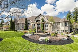 63 GRAYFIELD DRIVE  Whitchurch-Stouffville, ON L4A 0B1