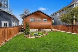 17 STANLEY AVENUE  Oro-Medonte, ON L0L 1T0