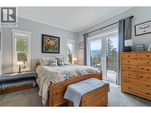 7551 Klondike Trail, Anglemont, BC 