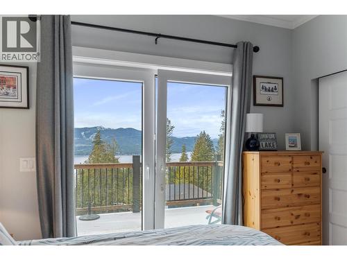 7551 Klondike Trail, Anglemont, BC 