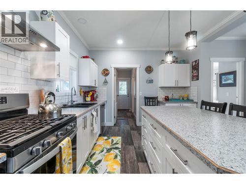 7551 Klondike Trail, Anglemont, BC 