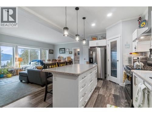 7551 Klondike Trail, Anglemont, BC 