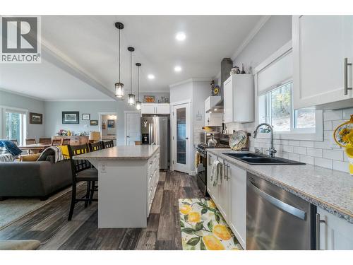 7551 Klondike Trail, Anglemont, BC 