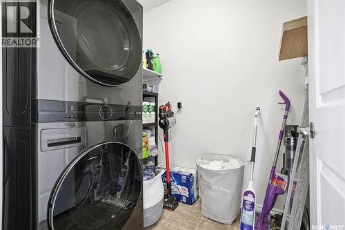 1406 902 Spadina Crescent E, Saskatoon, SK - Indoor Photo Showing Laundry Room