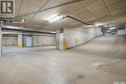 1406 902 Spadina Crescent E, Saskatoon, SK - Indoor Photo Showing Garage