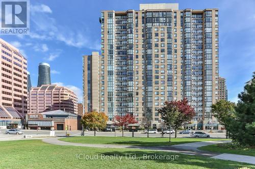 2111 - 285 ENFIELD PLACE  Mississauga, ON L5B 3Y6