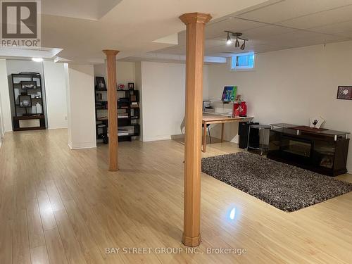 1072 Stephenson Drive, Burlington, ON - Indoor